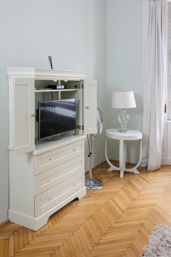 Jettsetter Luxury Apartment By Andrassy Ave & Opera Budapest Kültér fotó